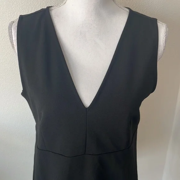 Ann Taylor Top - Picture 2 of 4